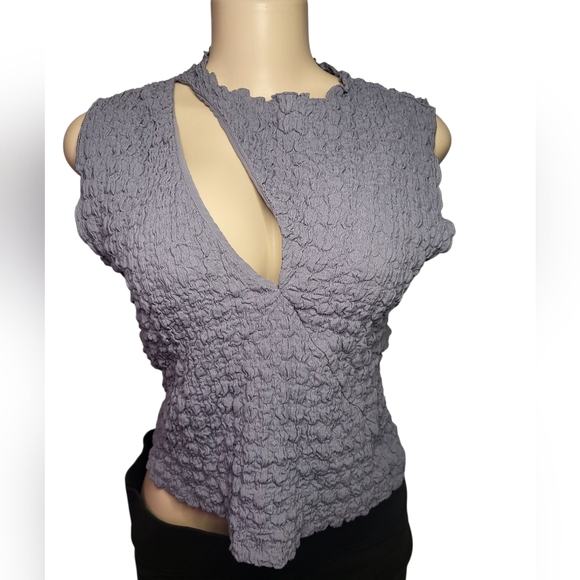 Zara Tops - Zara Textured Gray Sleeveless Blouse